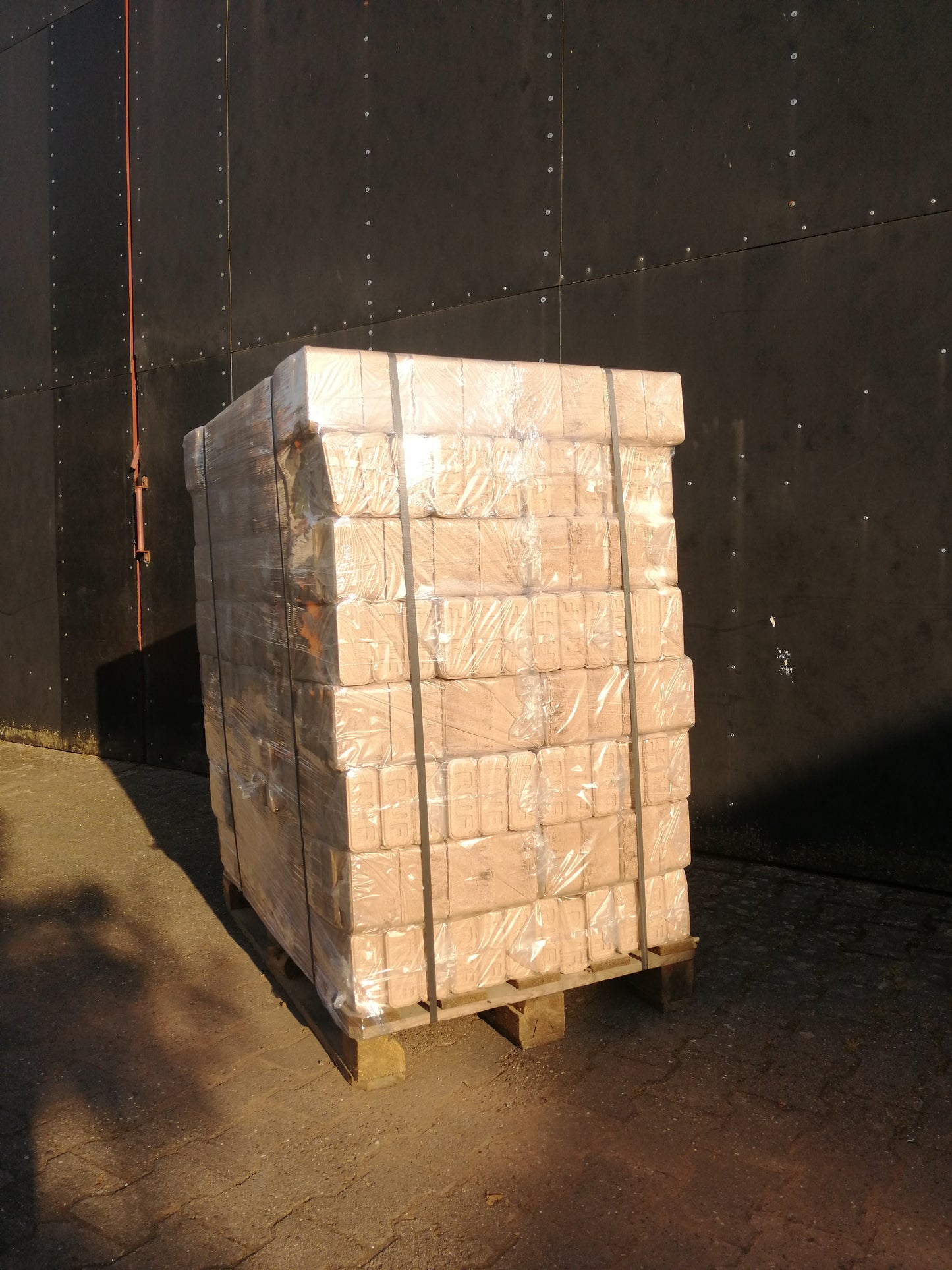 RUF Buche Hartholzbriketts je Palette/ 96 Pack (10 Kg = 3,33 €)