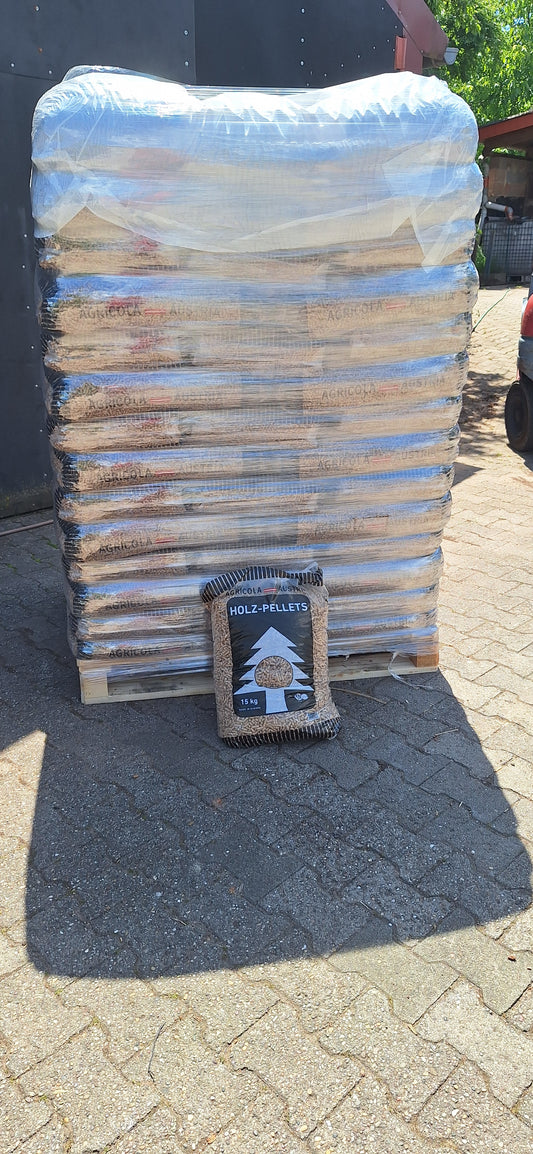 Black Premium Pellets ENplus A1  70 Säcke -1050 kg